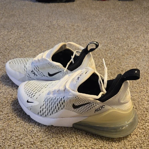 Nike Air Zoom Women Sneakers - White and Black - Picture 2 of 5